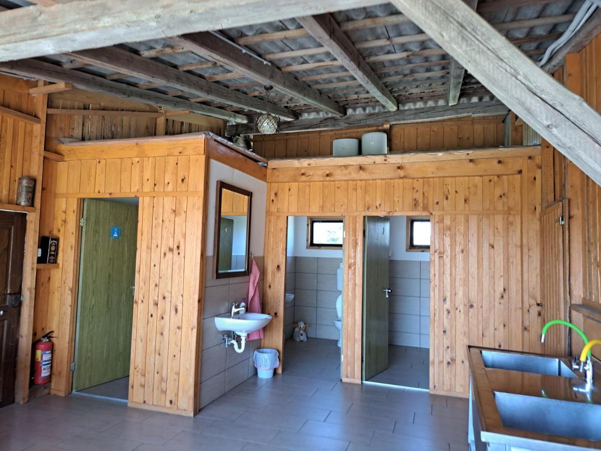 Hotel Glamping House Ranc Luze Exterior foto